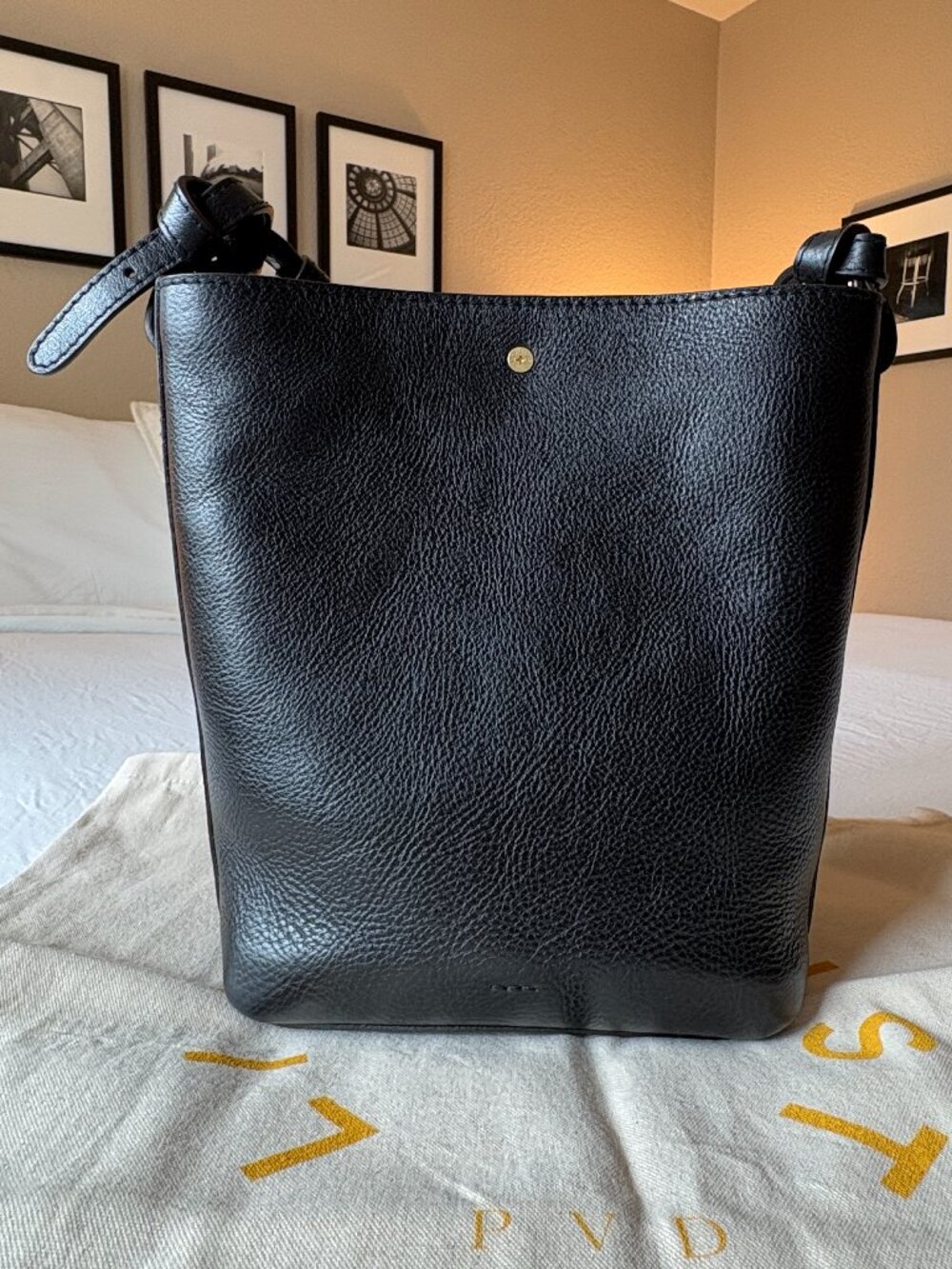 Lindquist Little Lee in Black Leather - Picture 2 of 11